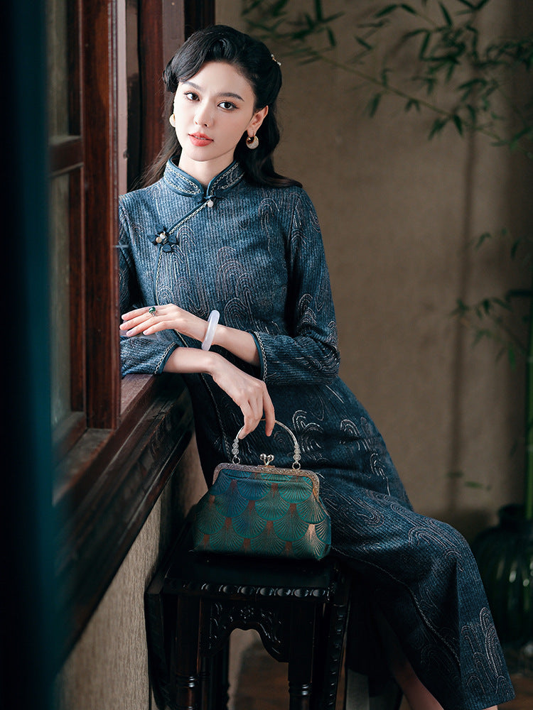 [Limited Edition]Dark Blue Ribbed Cheongsam – Fall & Winter Style