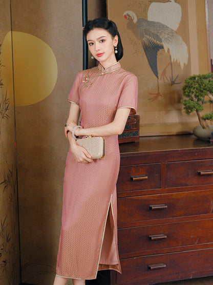 Pink Lotus Silk Cheongsam – Spring & Summer Style