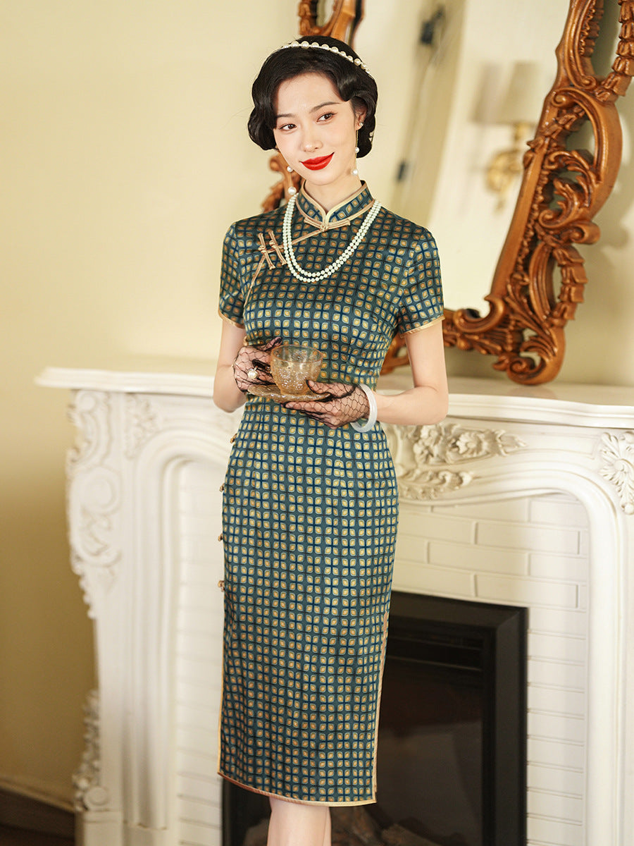 Green Plaid Silk Cheongsam – Spring & Summer Style