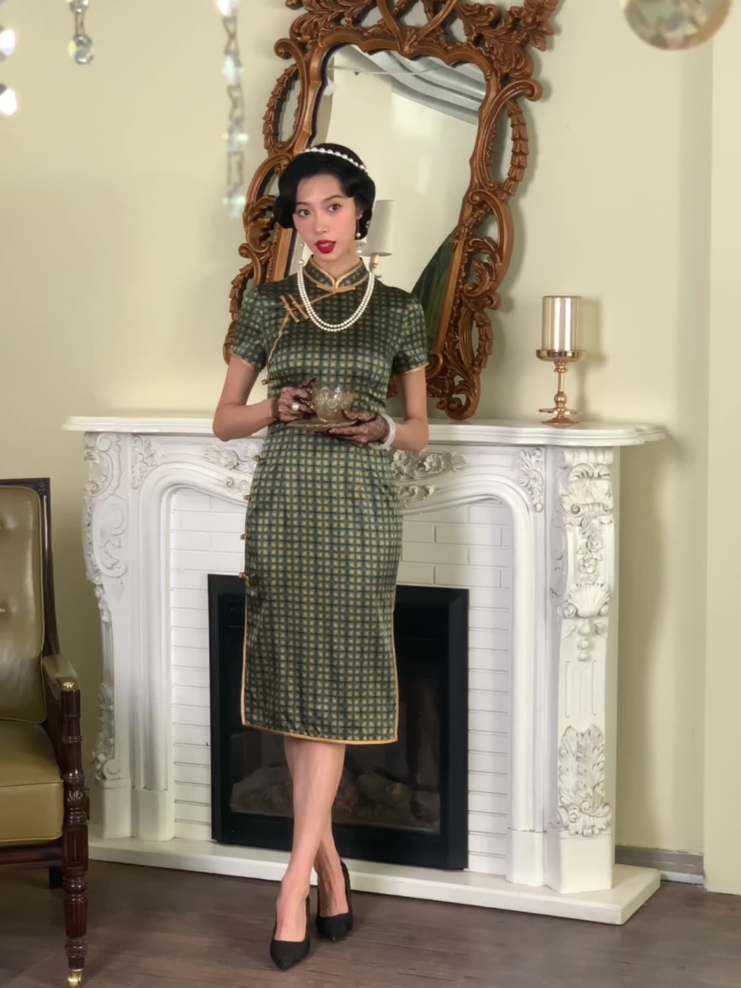 Green Plaid Silk Cheongsam – Spring & Summer Style