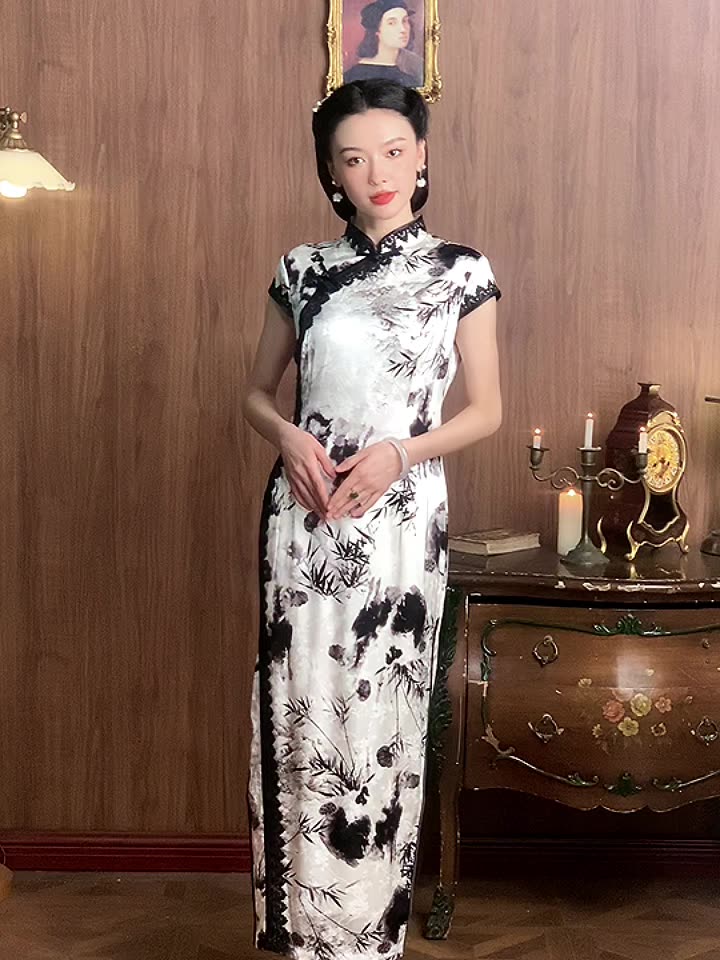 Magnolia Silk Cheongsam – Spring & Summer Style