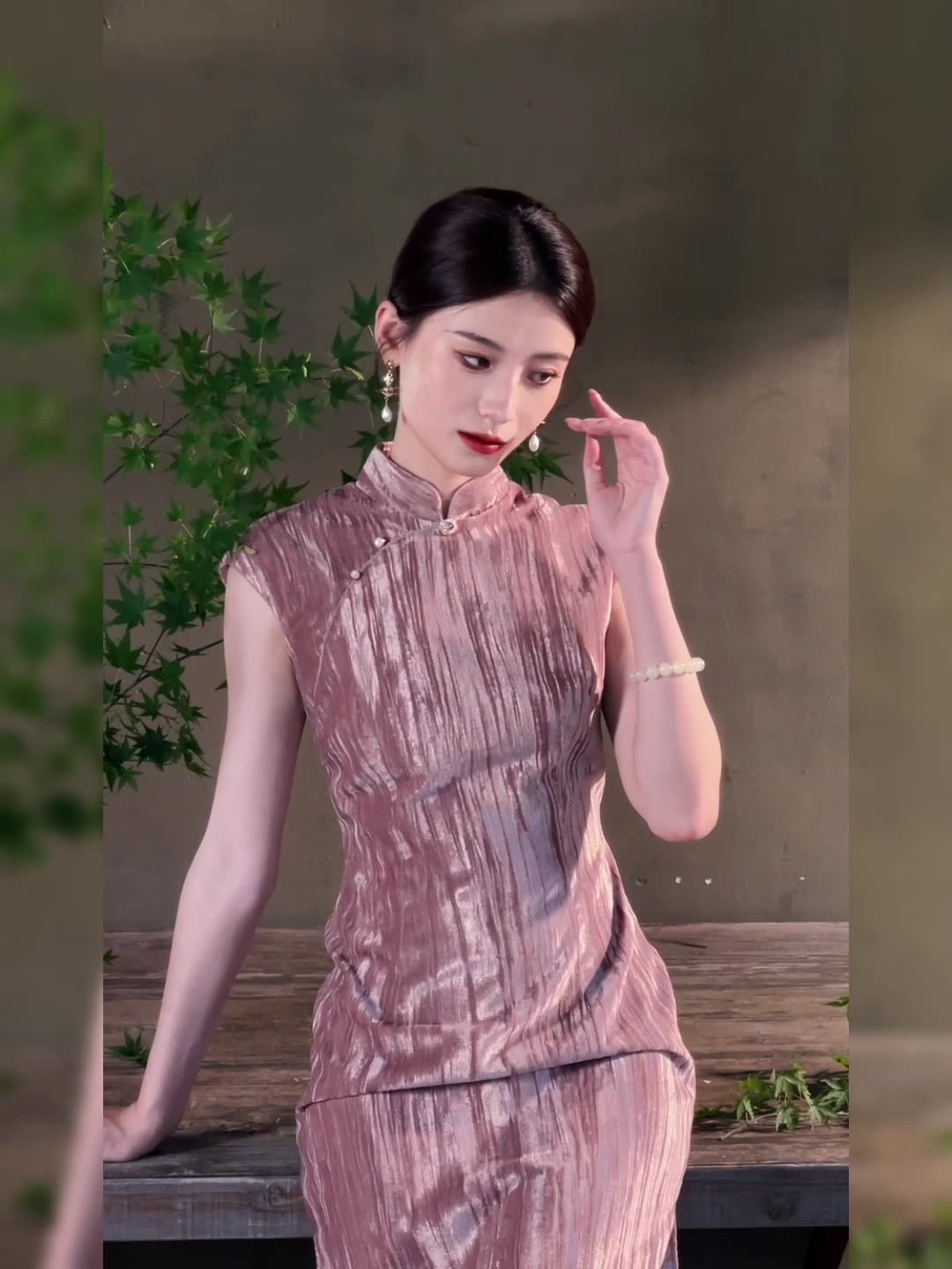 Pink Long Cheongsam– Fall & Winter Style