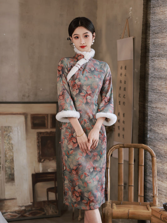 Red & Green Leaves Cheongsam– Fall & Winter Style