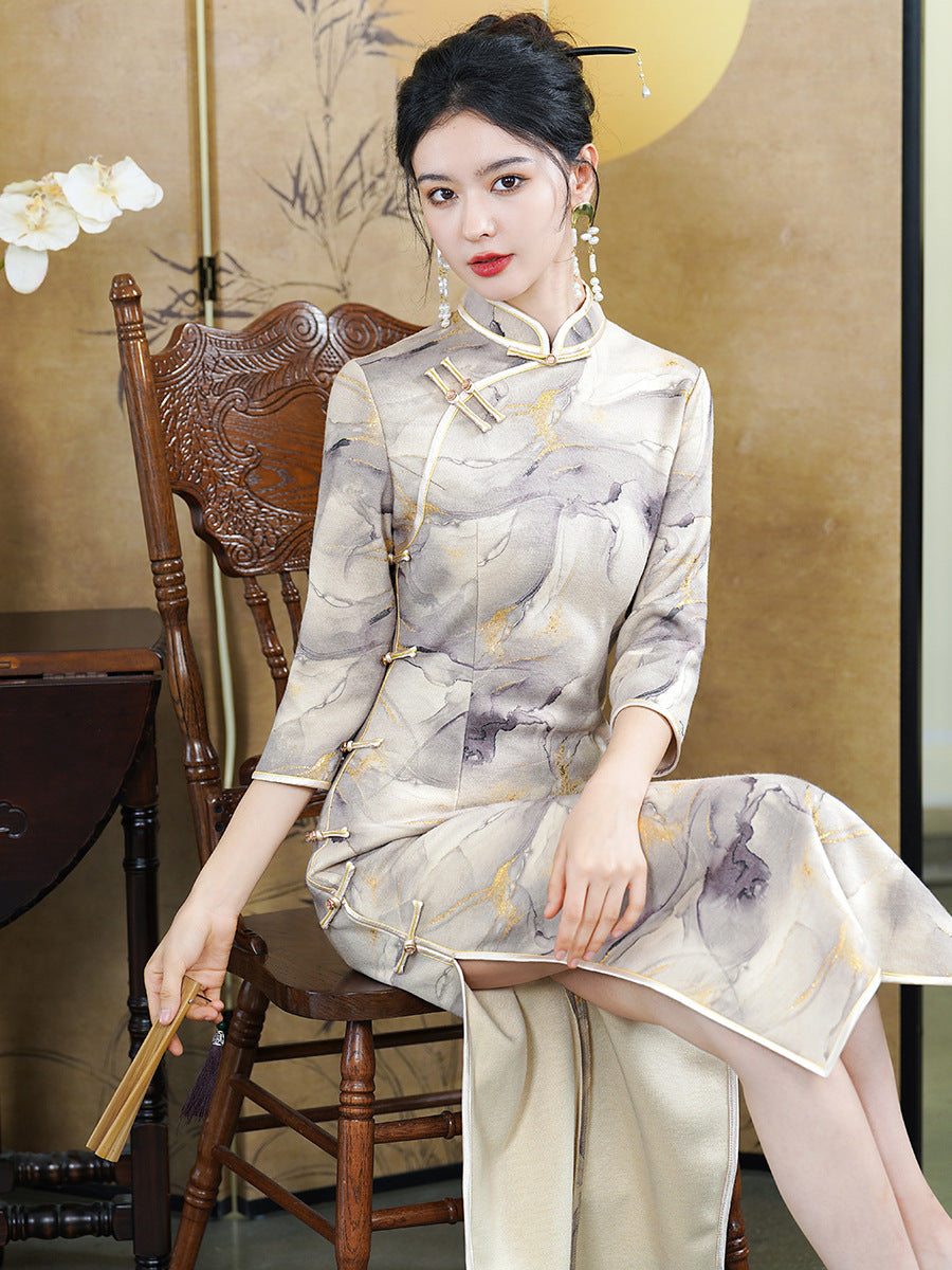 White Ink-Dyed Cheongsam– Fall & Winter Style