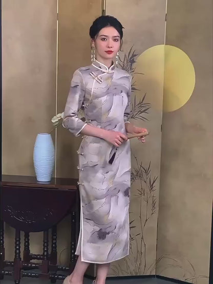 White Ink-Dyed Cheongsam– Fall & Winter Style