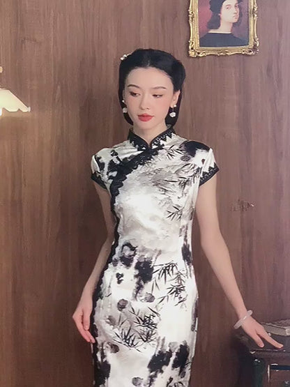 Magnolia Silk Cheongsam – Spring & Summer Style